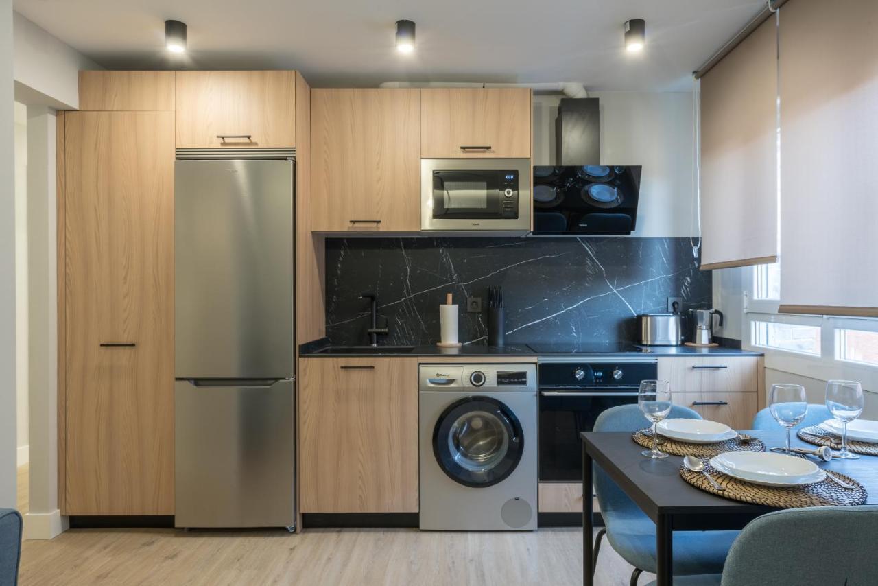 Villa Hita Apartment By People Rentals Bilbao Bagian luar foto