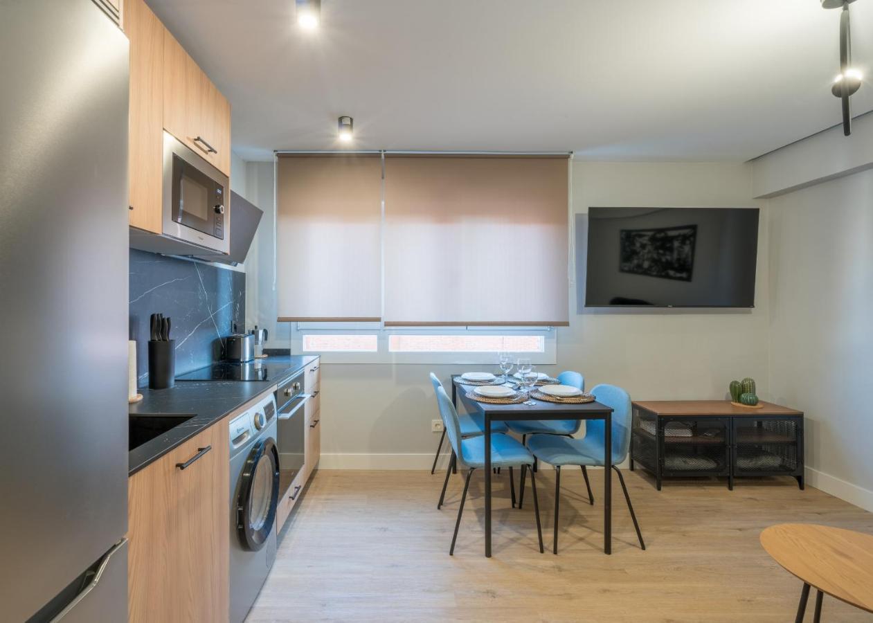 Villa Hita Apartment By People Rentals Bilbao Bagian luar foto