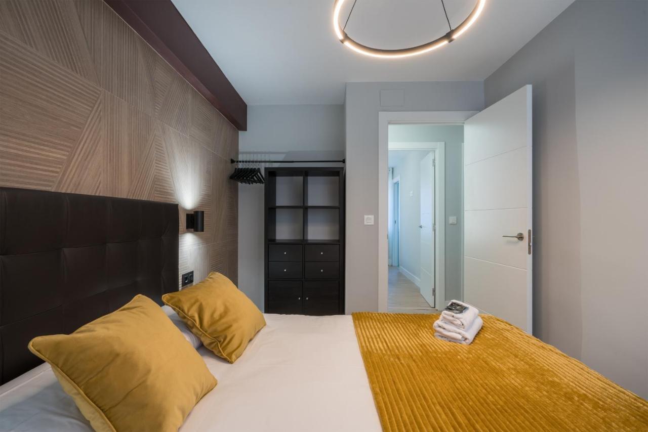 Villa Hita Apartment By People Rentals Bilbao Bagian luar foto
