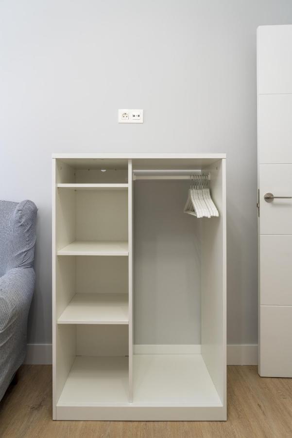 Villa Hita Apartment By People Rentals Bilbao Bagian luar foto